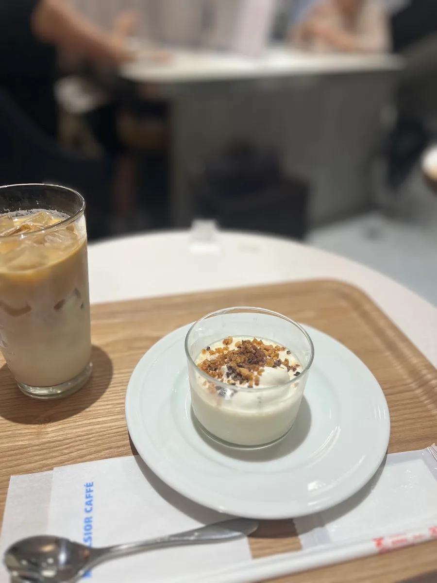 Excelsior Caffé · 8